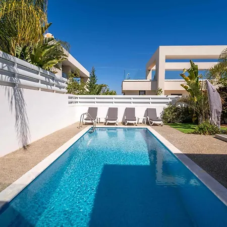 וילה Phaedrus Living: Luxury Seaview Panorama